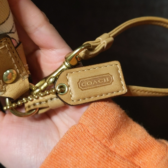 COPY - Coach Soho Multi Print wristlet - Picture 5 of 6